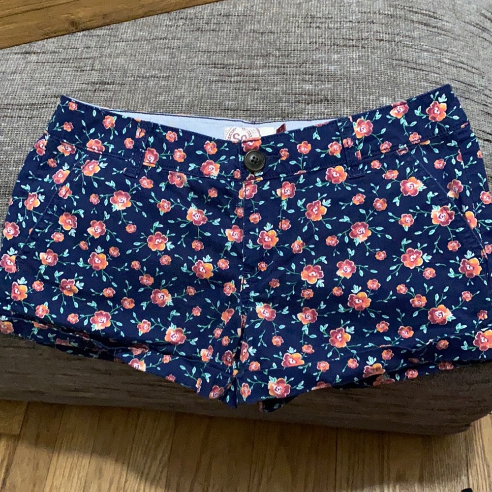 Floral print shorts